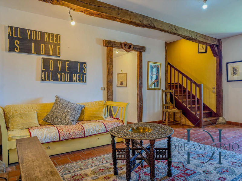 Maison - 200 m² - 7 pièces