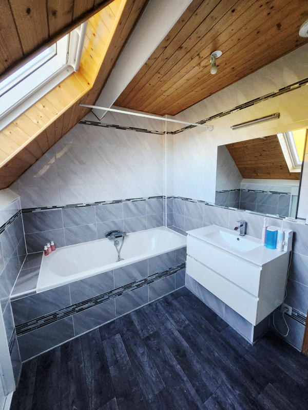 Maison - 144 m² - 7 pièces