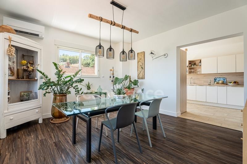 Appartement - 180 m² - 5 pièces