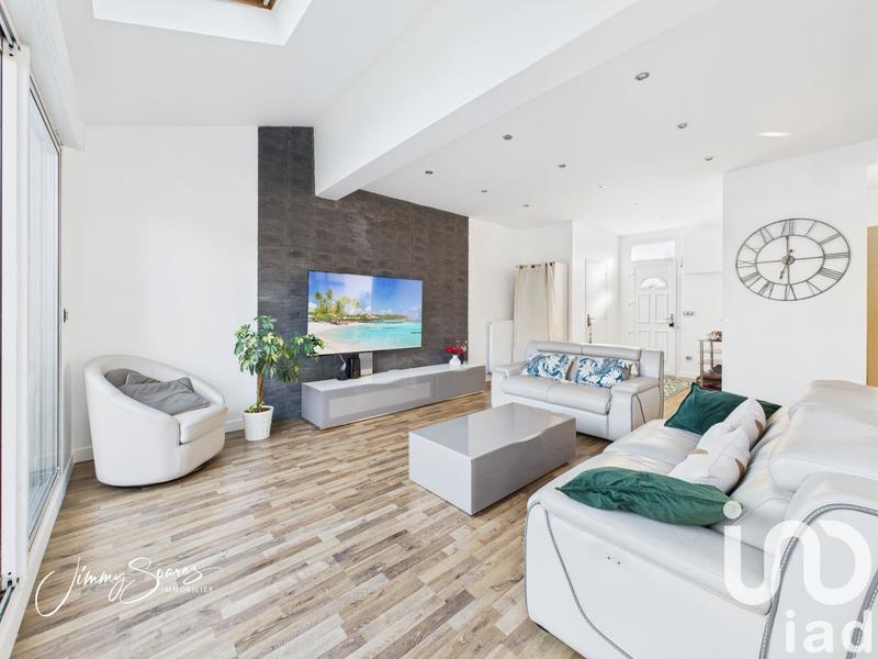 Maison - 131 m² - 6 pièces