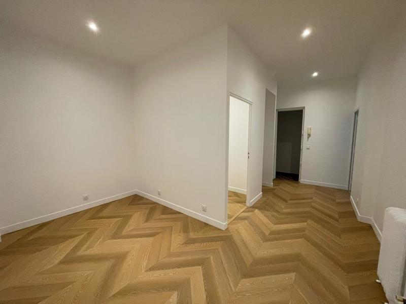 Appartement - 82 m² - 2 pièces