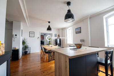 Appartement - 100 m² - 5 pièces