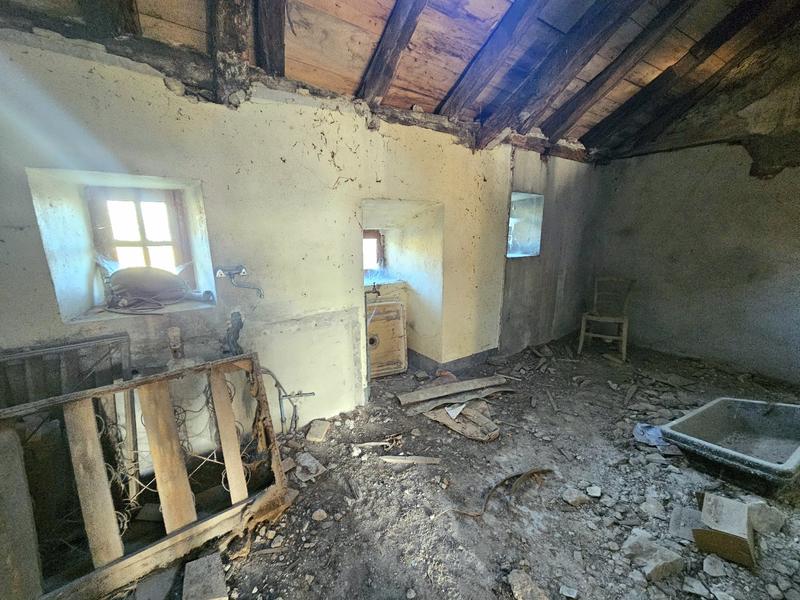 Maison - 250 m² - 5 pièces