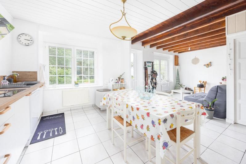 Maison en pierre - 215 m² - 11 pièces