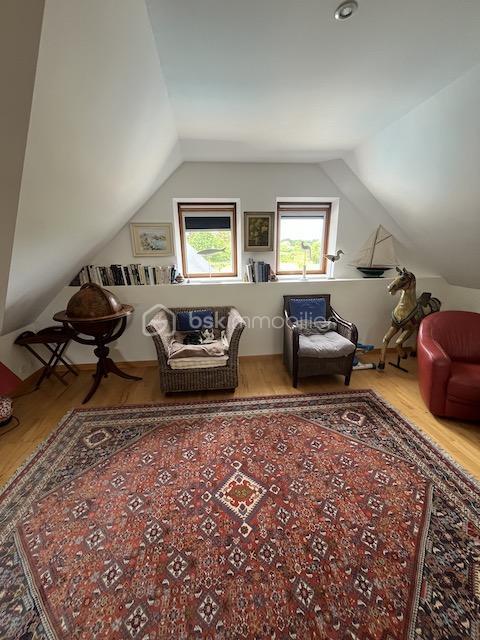 Maison - 200 m² - 7 pièces