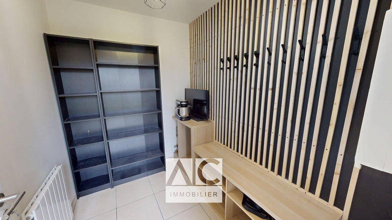 Maison - 184 m² - 7 pièces