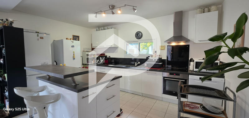 Maison - 120 m² - 4 pièces