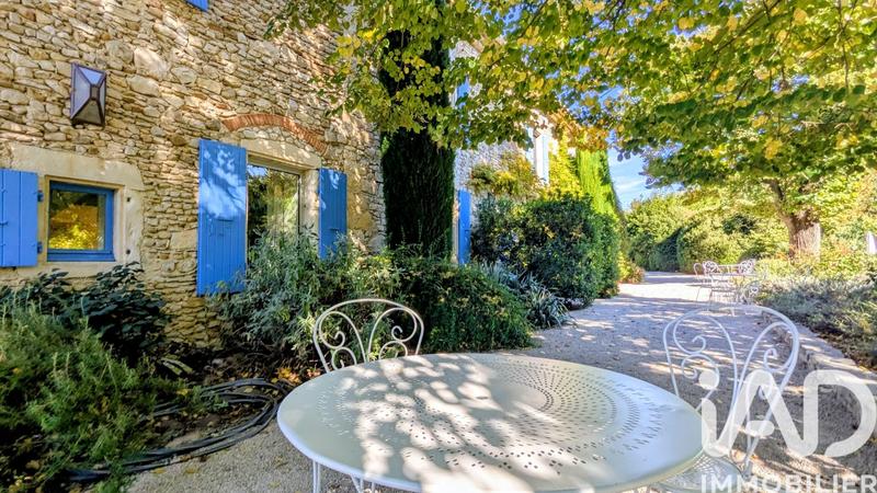 Maison - 305 m² - 8 pièces