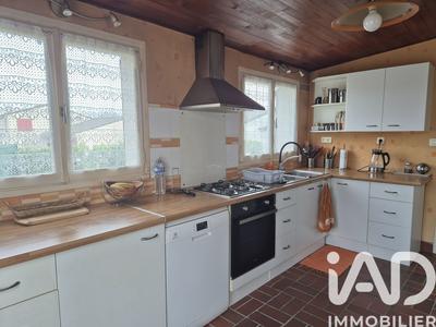 Maison - 90 m² - 4 pièces