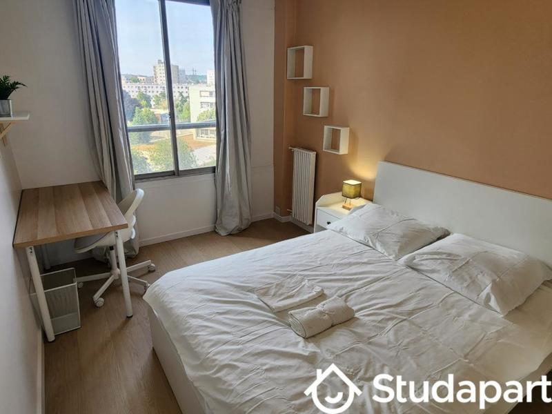 Chambre - 11 m² - 1 pièce