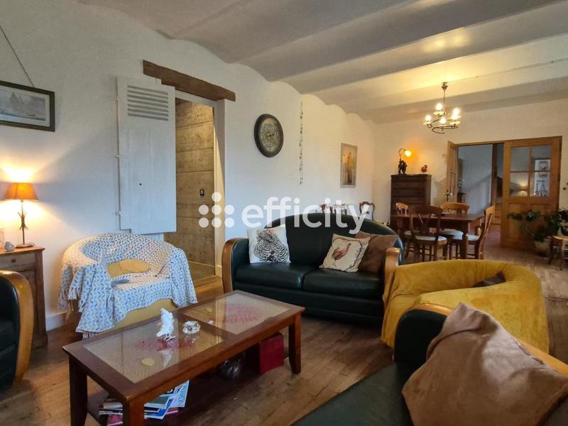 Longère - 197 m² - 8 pièces