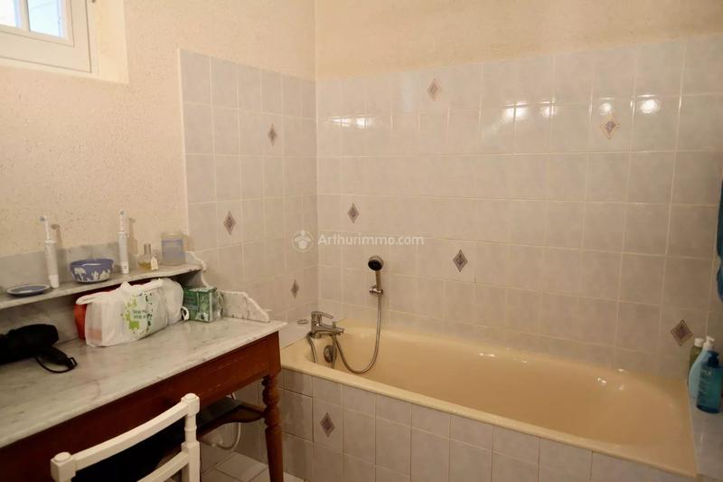 Maison - 194 m² - 8 pièces