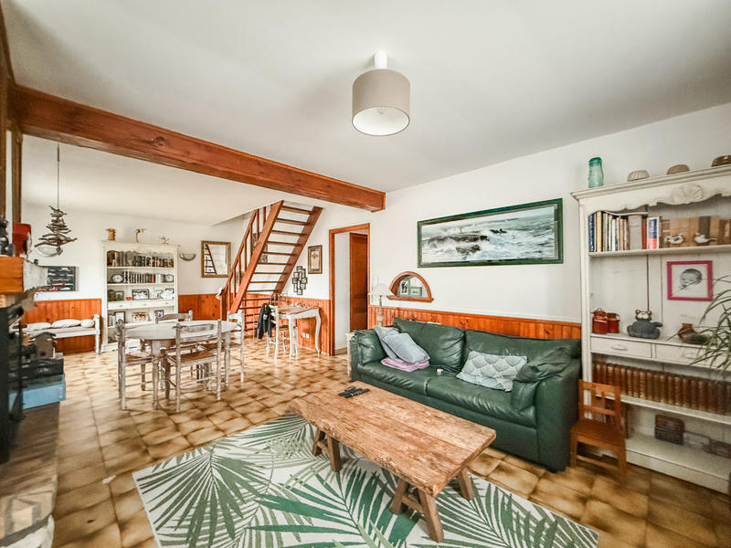 Maison - 263 m² - 8 pièces