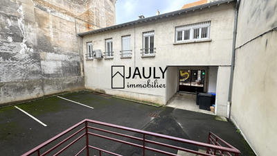 Local commercial - 373 m²