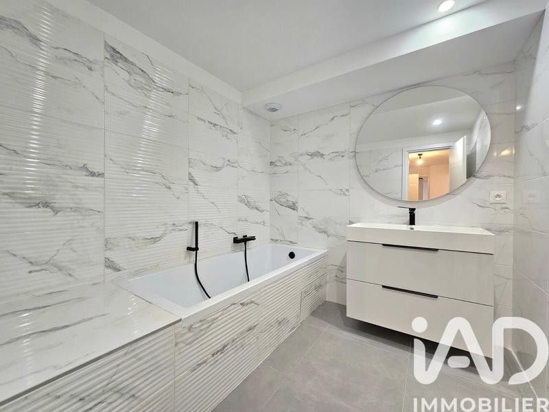 Appartement - 96 m² - 3 pièces