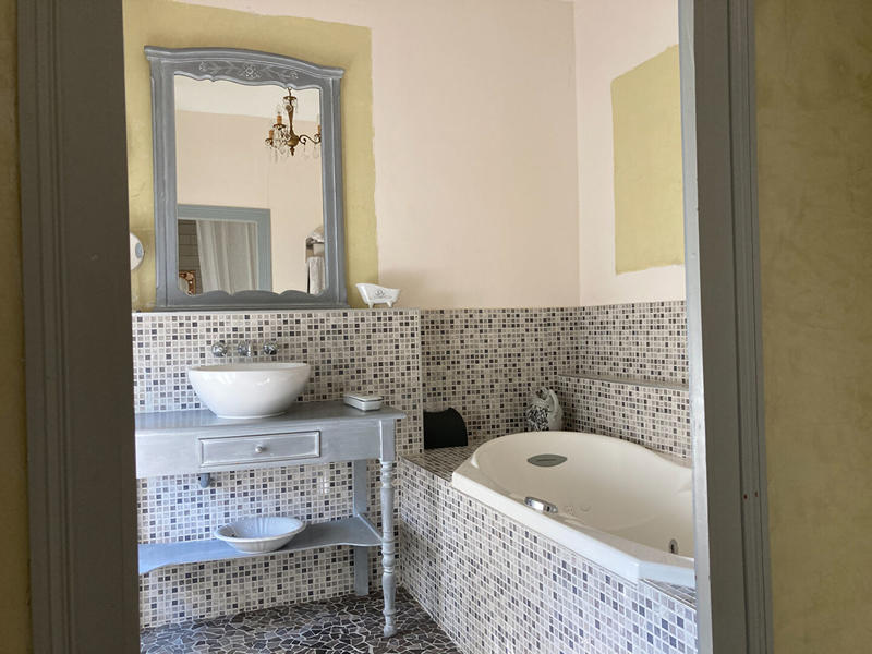 Maison - 198 m² - 8 pièces