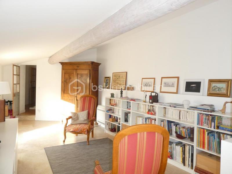 Mas - 260 m² - 10 pièces