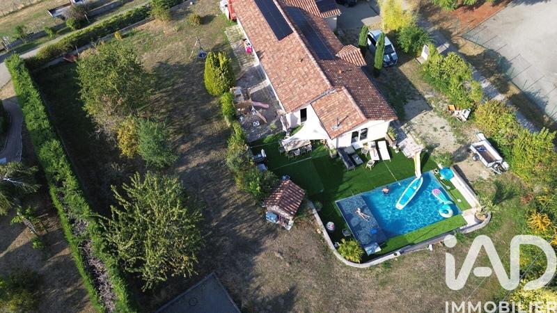 Maison - 121 m² - 4 pièces