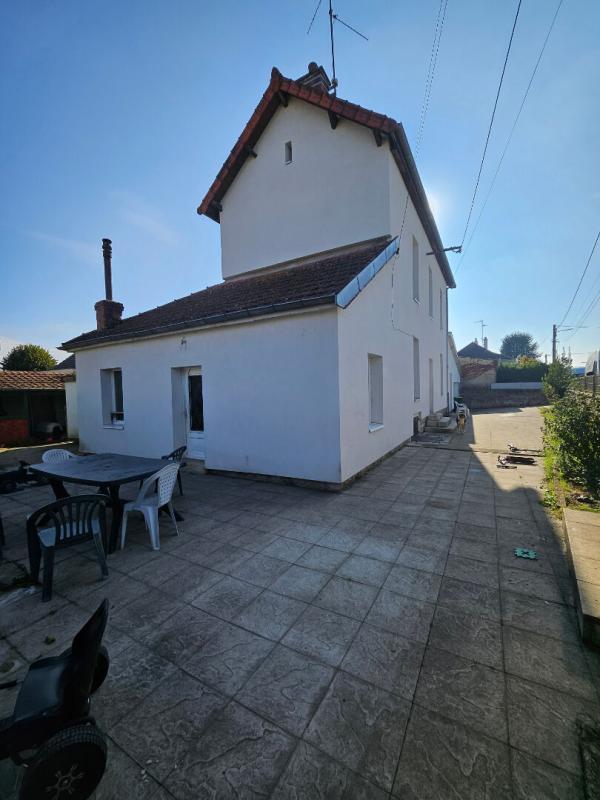 Maison - 147 m² - 8 pièces