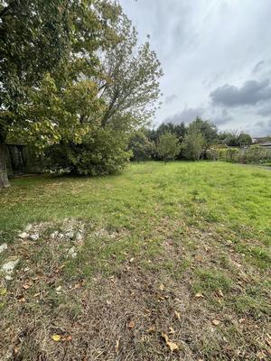 Terrain - 880 m²