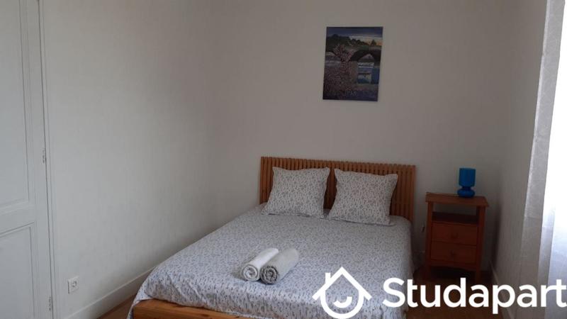 Chambre - 11 m² - 1 pièce