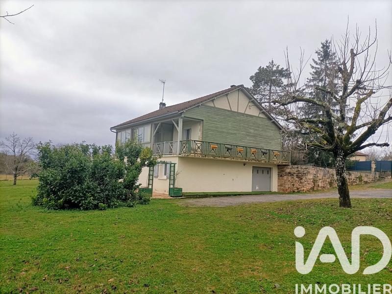 Maison - 200 m² - 7 pièces