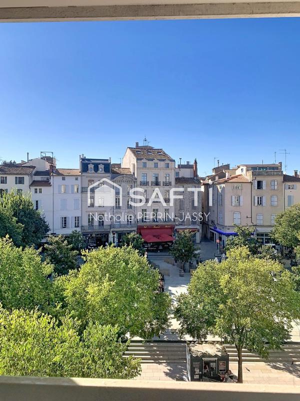 Appartement - 92 m² - 5 pièces