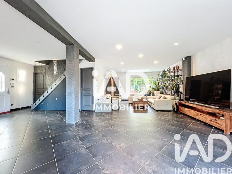 Maison - 155 m² - 7 pièces