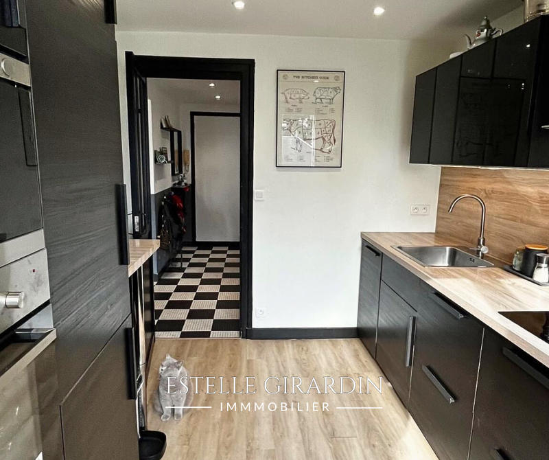 Appartement - 60 m² - 2 pièces