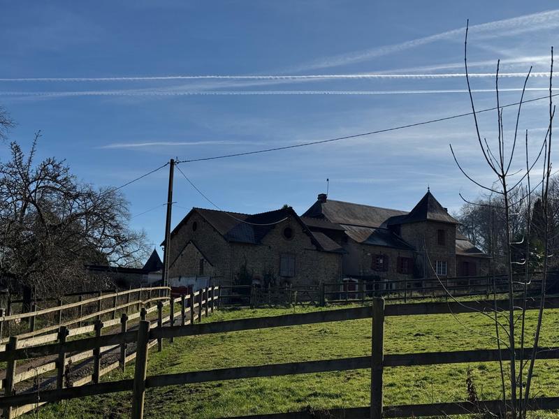 Maison - 355 m² - 15 pièces