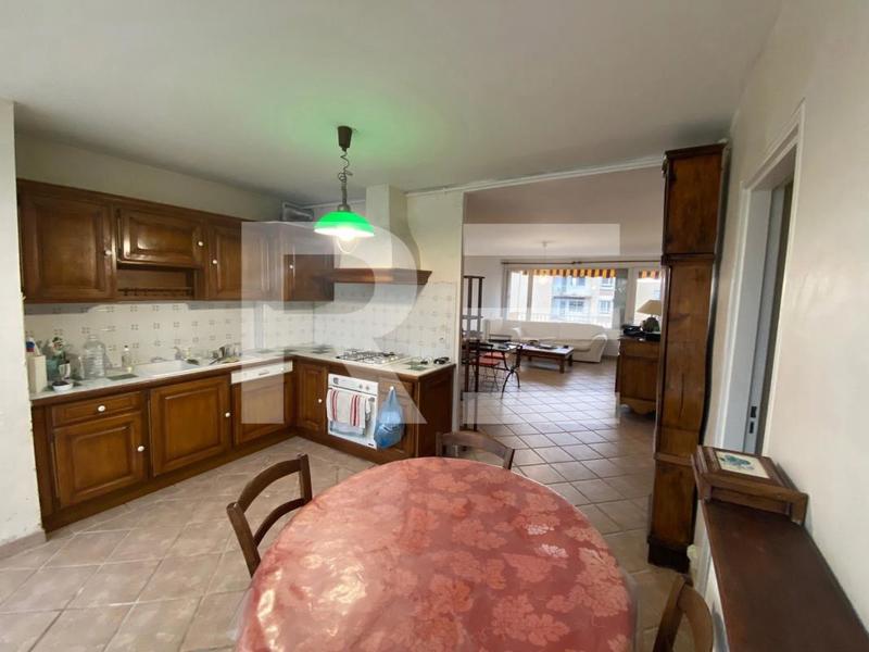 Appartement - 87 m² - 4 pièces