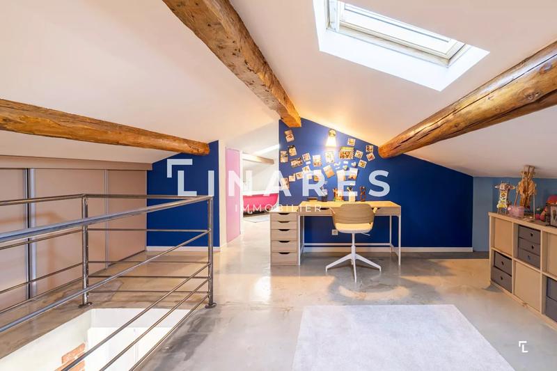 Appartement - 98 m² - 4 pièces