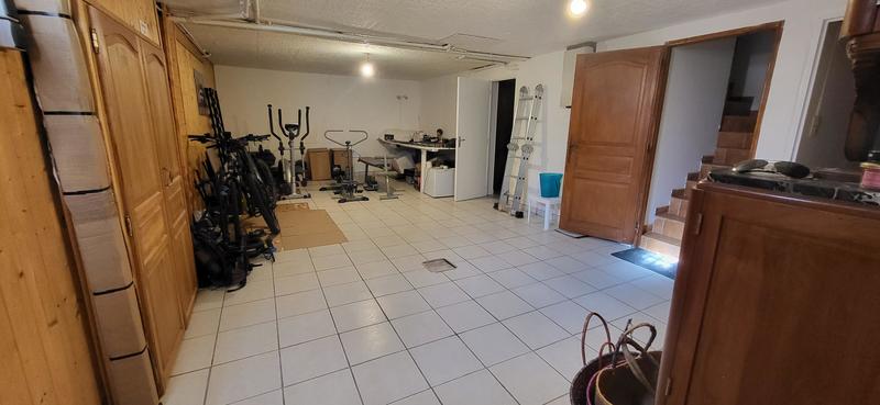 Villa - 226 m² - 6 pièces