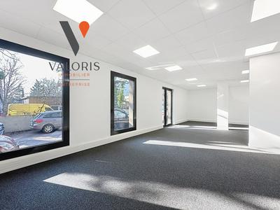 Local commercial - 64 m²