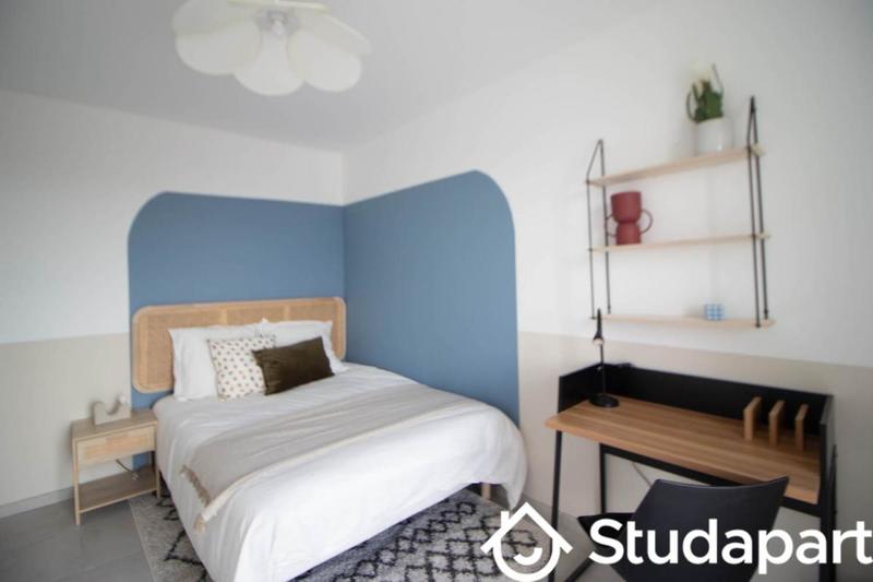 Chambre - 10 m² - 1 pièce