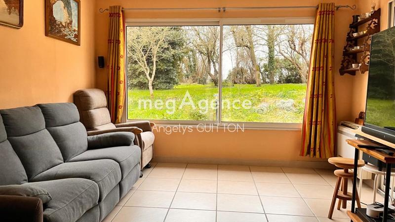 Maison - 384 m² - 15 pièces