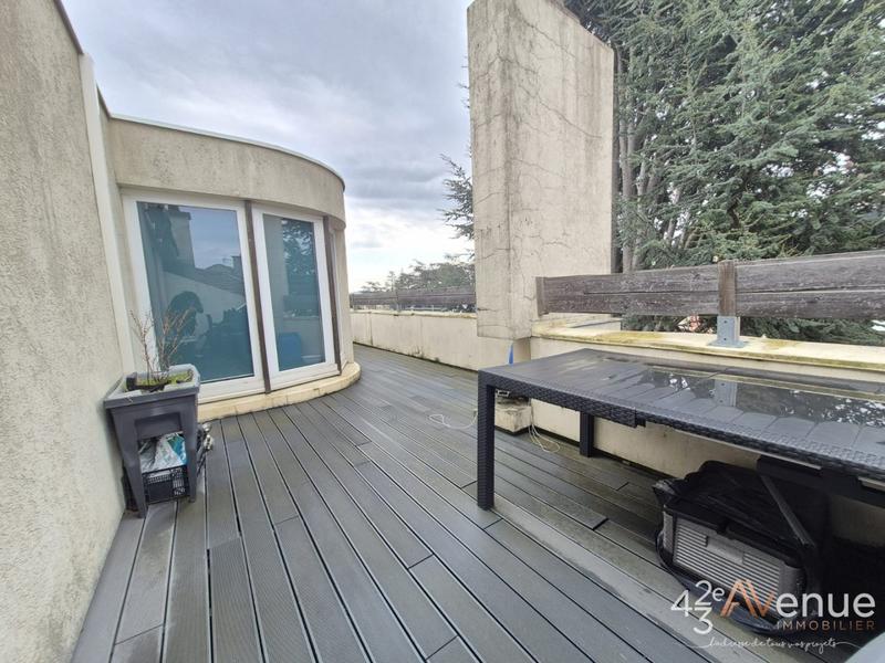 Appartement - 161 m² - 5 pièces