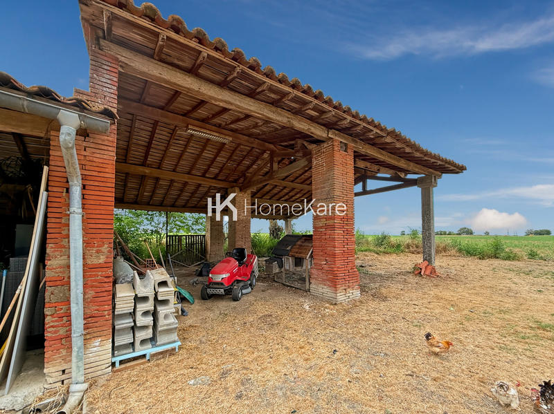 Maison - 220 m² - 4 pièces