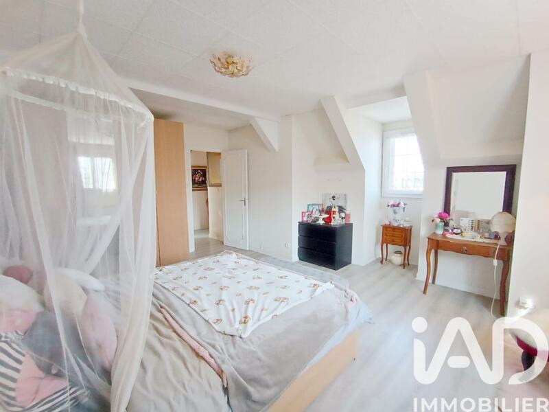 Maison - 126 m² - 6 pièces