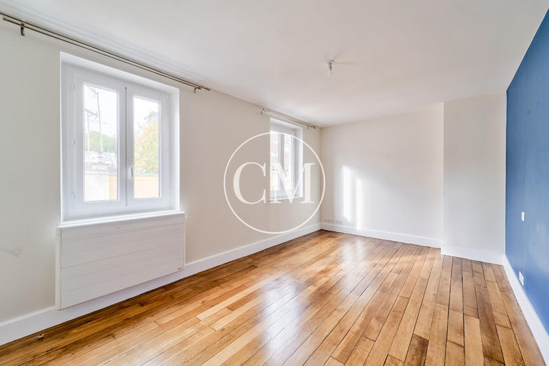 Hôtel particulier - 235 m² - 7 pièces