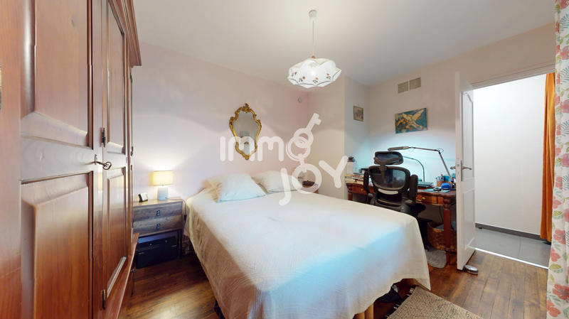 Maison - 93 m² - 4 pièces