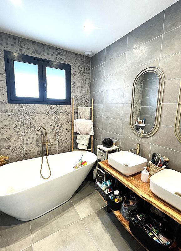 Villa - 167 m² - 6 pièces