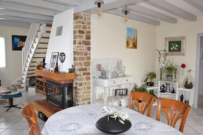 Maison - 151 m² - 7 pièces