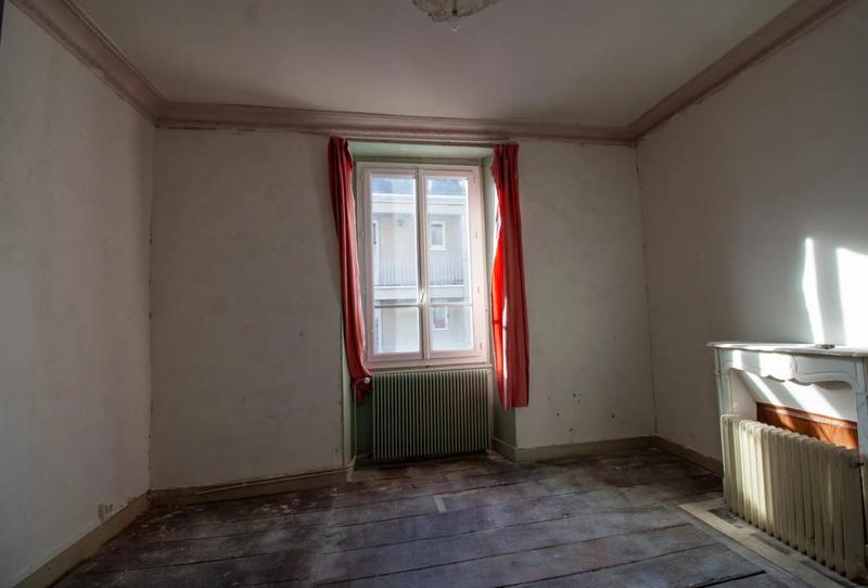 Appartement - 240 m² - 10 pièces