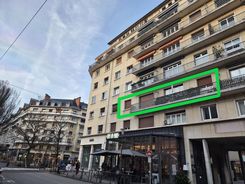 Appartement - 96 m² - 3 pièces