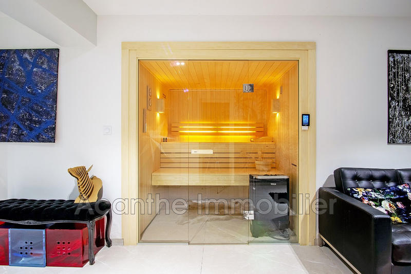 Villa - 400 m² - 7 pièces