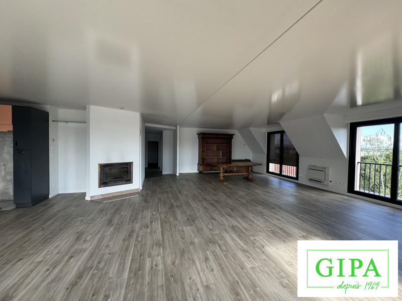 Appartement - 193 m² - 3 pièces