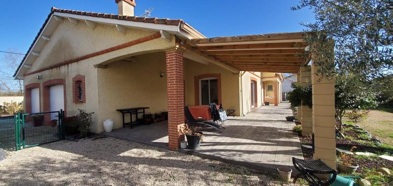 Villa - 242 m² - 7 pièces