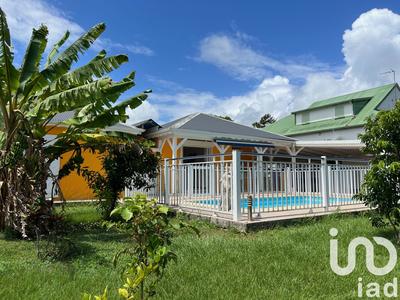 Maison - 104 m² - 4 pièces