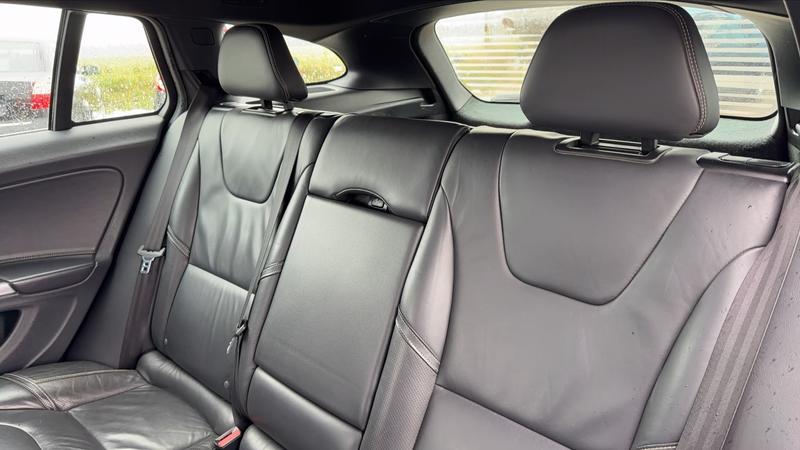 Volvo V60 3.0 T6 304 Bva R-Design - Automatique Toit ouvrant